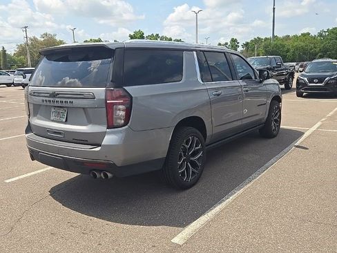 Used 2023 Chevrolet Suburban Premier image 6