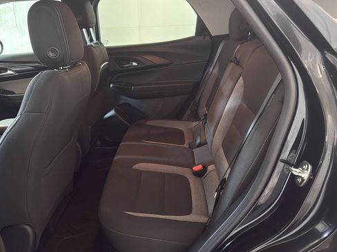 Used 2024 Chevrolet TrailBlazer LT w/ Convenience Package FWD image 8
