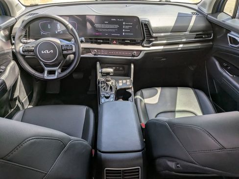 Certified 2025 Kia Sportage EX w/ Premium Package FWD image 15