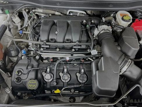 Used 2018 Ford Explorer Limited w/ Ford Safe & Smart Package image 31