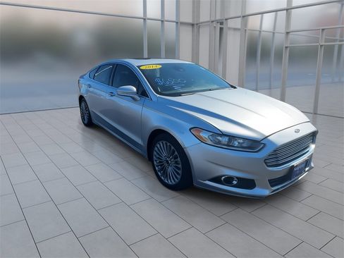Used 2014 Ford Fusion Titanium image 3