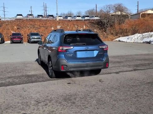 Certified 2022 Subaru Outback Premium image 7