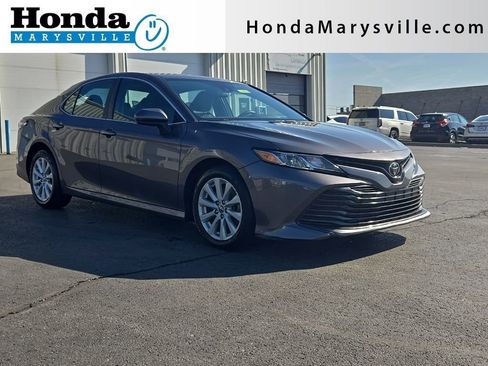 Used 2019 Toyota Camry LE image 1
