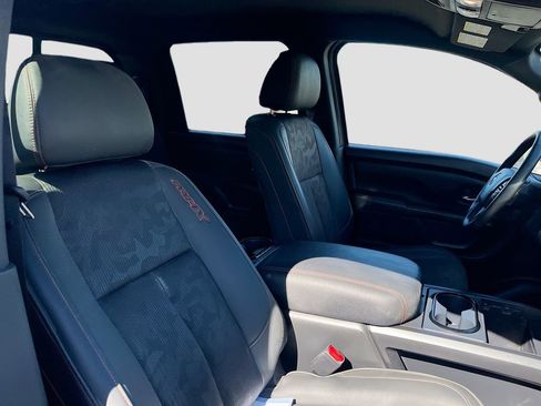 Used 2020 Nissan Titan PRO-4X w/ Pro-4x Utility Package image 27