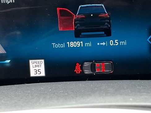 Used 2025 BMW X5 M60i w/ Climate Comfort Package image 21