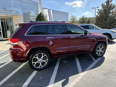 Used 2019 Jeep Grand Cherokee Overland image 2