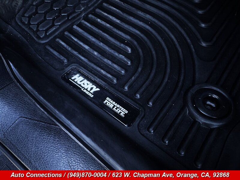 Used 2018 Toyota Tacoma TRD Off-Road w/ Technology Package AWD/4WD image 23