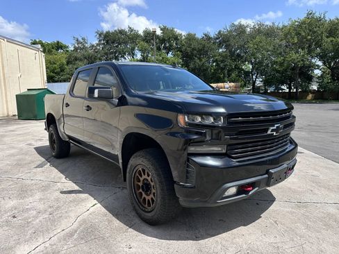 Used 2019 Chevrolet Silverado 1500 LT Trail Boss AWD/4WD image 3
