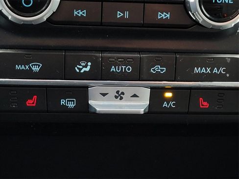 Used 2022 Ford F150 XLT w/ Equipment Group 302A High image 29