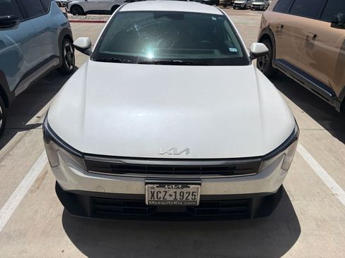 Used 2025 Kia K4 FWD image 2