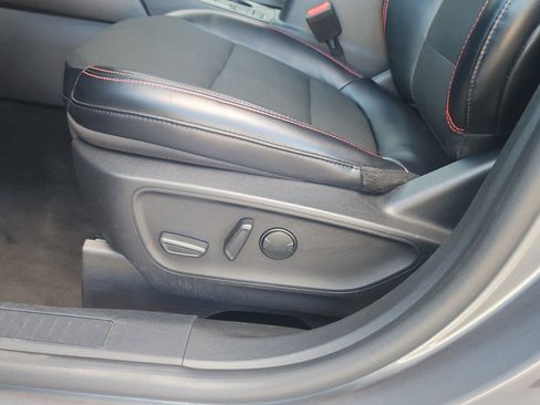 Used 2025 Ford Escape ST-Line FWD image 11