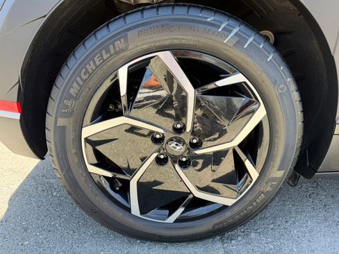 Used 2024 Hyundai Ioniq 5 SE RWD image 52