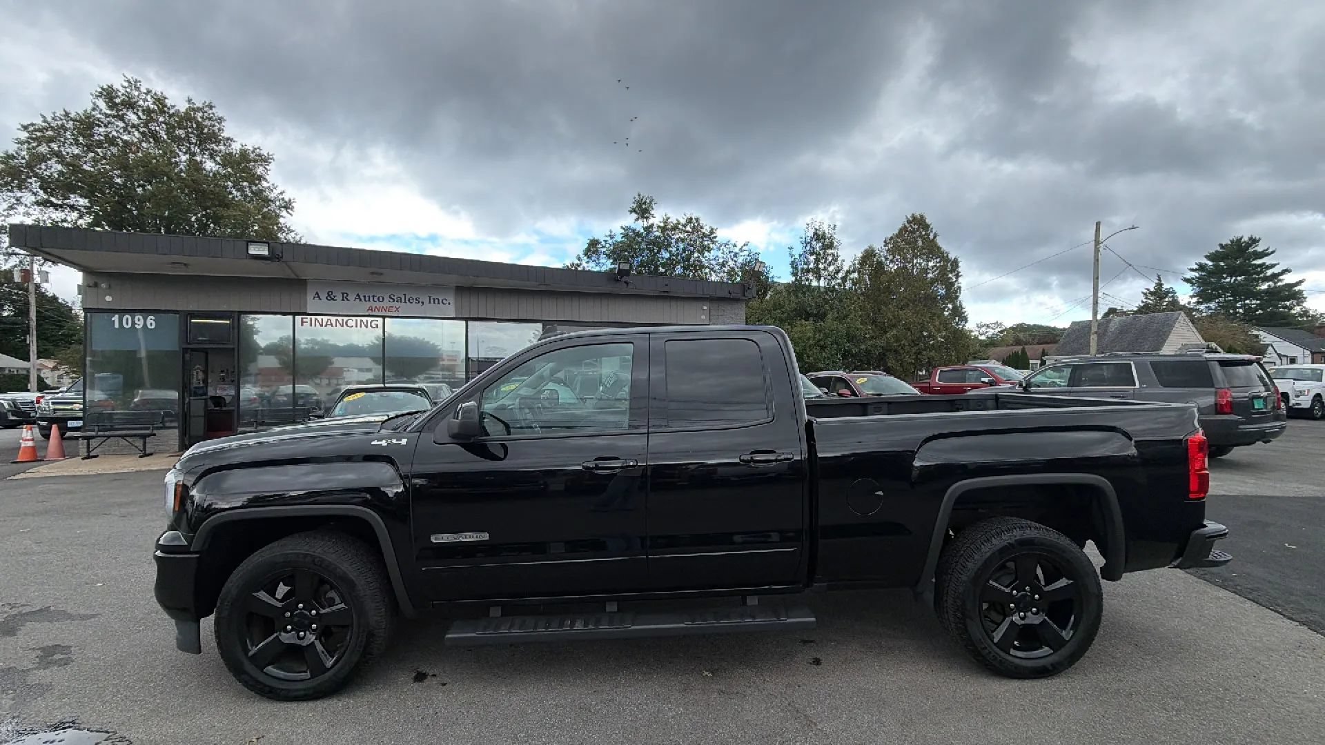 Used 2019 GMC Sierra 1500 Limited w/ Elevation Edition AWD/4WD image 4