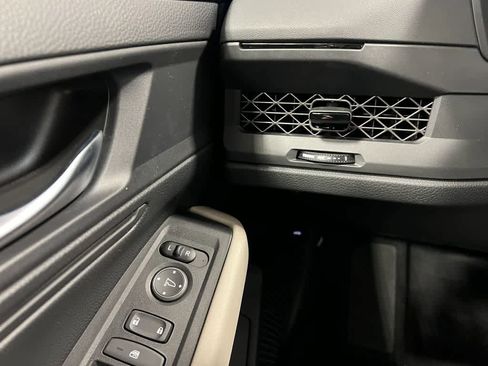 New 2025 Honda Accord LX image 17