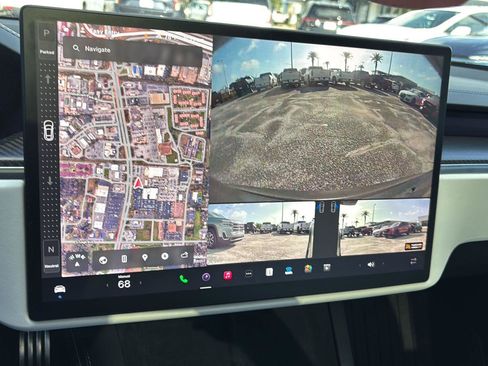 Used 2022 Tesla Model S Plaid AWD/4WD image 22