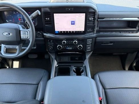 Used 2011 Ford F150 Lariat w/ Lariat Chrome Pkg AWD/4WD image 13