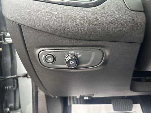 Used 2024 Chevrolet Equinox RS image 18