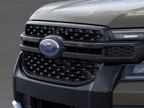 New 2026 Ford Ranger XLT w/ FX4 Off-Road Package AWD/4WD image 18