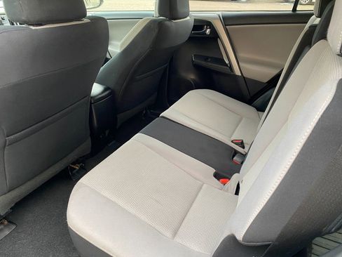 Used 2016 Toyota RAV4 XLE image 14
