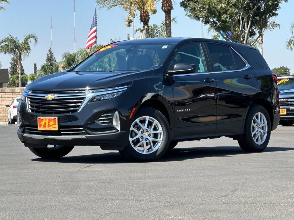 Used 2024 Chevrolet Equinox LT AWD/4WD image 1