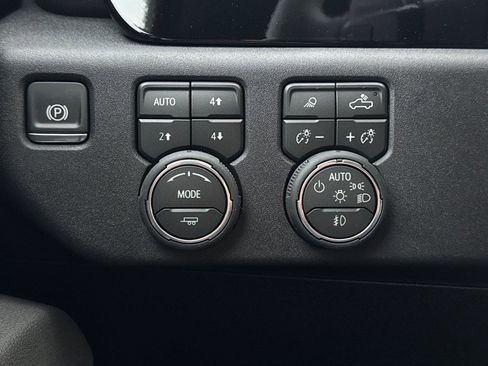 New 2026 Chevrolet Silverado 1500 RST w/ RST All Star Premium Package image 34