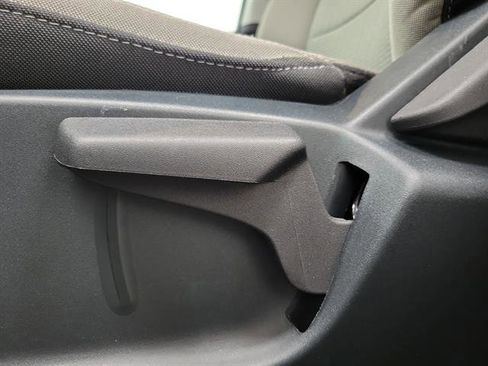 Certified 2022 Ford Escape S image 17