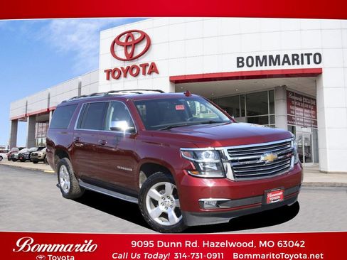 Used 2020 Chevrolet Suburban Premier AWD/4WD image 1
