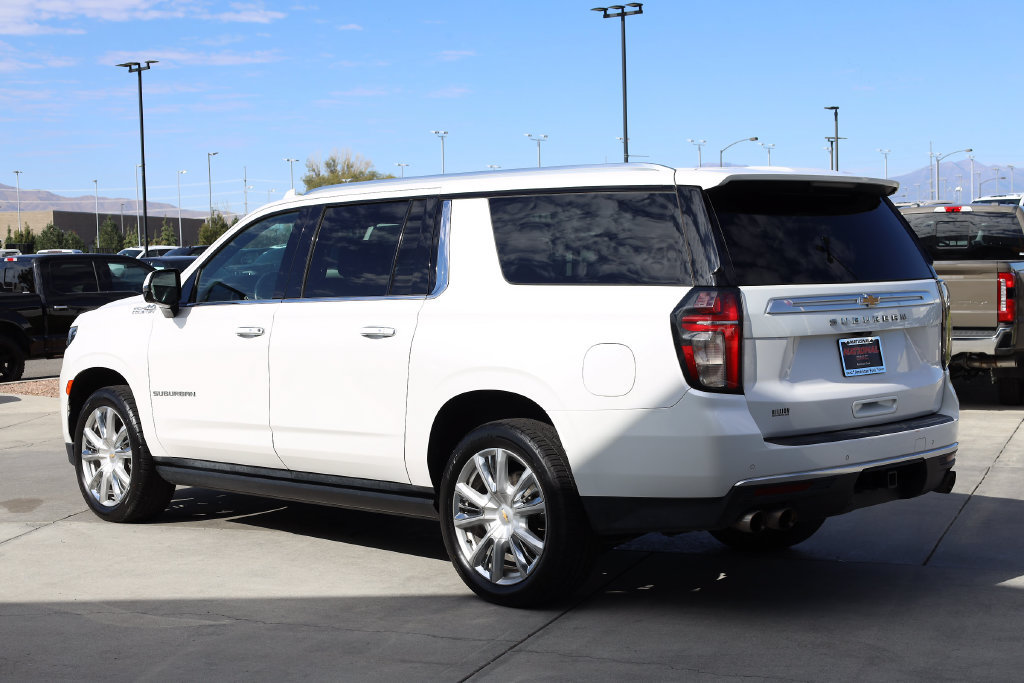 Used 2021 Chevrolet Suburban High Country w/ Premium Package AWD/4WD image 4