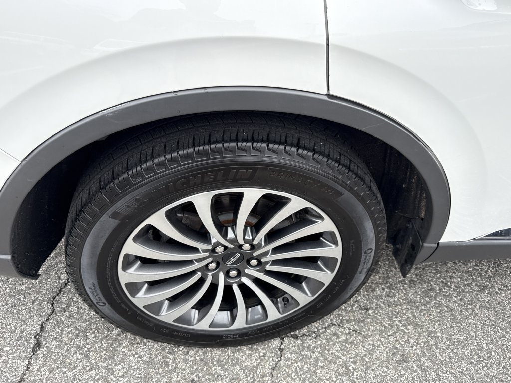 Used 2023 Lincoln Aviator Reserve w/ Elements Package Plus AWD/4WD image 12