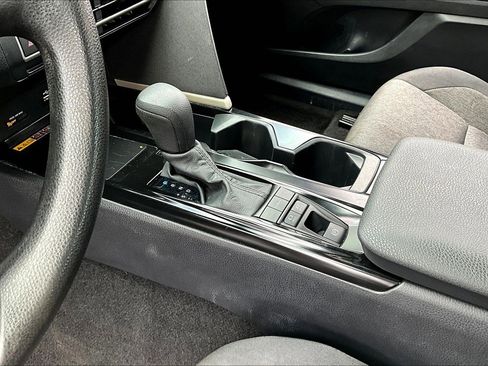 Used 2025 Toyota Camry LE FWD image 18