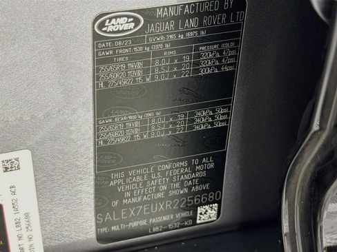 Used 2024 Land Rover Defender 110 X AWD/4WD image 34