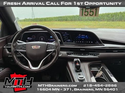 Used 2023 Cadillac Escalade Sport Platinum AWD/4WD image 11