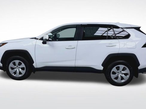 Used 2025 Toyota RAV4 LE image 8