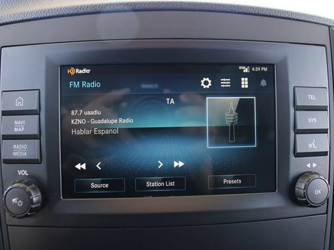 Used 2022 Mercedes-Benz Metris image 17