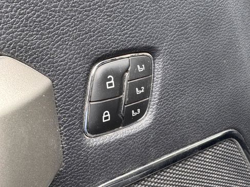 Used 2022 Ford F450 Lariat w/ Lariat Value Package image 10