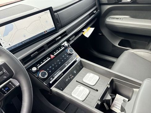 New 2026 Hyundai Santa Fe Calligraphy FWD image 36