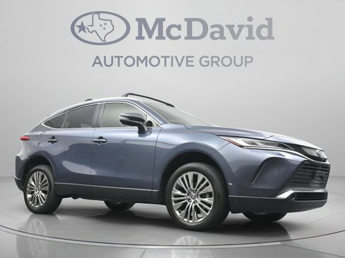 Used 2022 Toyota Venza XLE AWD/4WD image 24