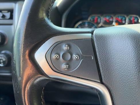 Used 2015 Chevrolet Silverado 1500 LT w/ LT Convenience Package AWD/4WD image 8
