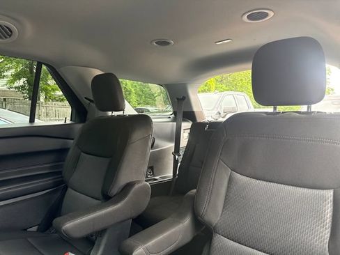 Certified 2022 Ford Explorer XLT w/ Class IV Trailer Tow Package AWD/4WD image 22