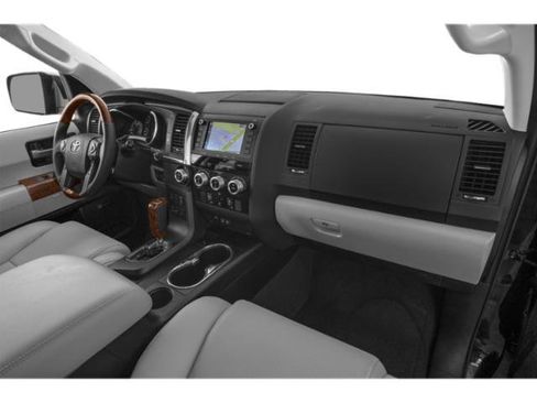 Used 2020 Toyota Sequoia Platinum w/ Preferred Accessory Package AWD/4WD image 15