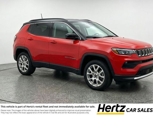 Used 2025 Jeep Compass Limited AWD/4WD image 1