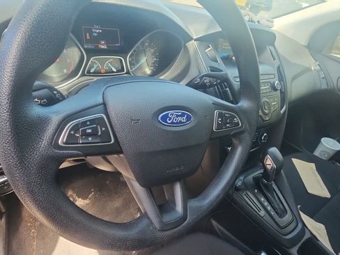 Used 2018 Ford Focus S FWD image 5