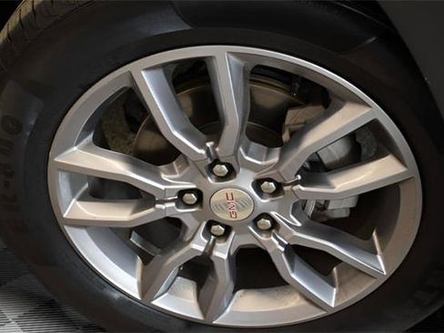 Used 2022 GMC Terrain SLT image 14