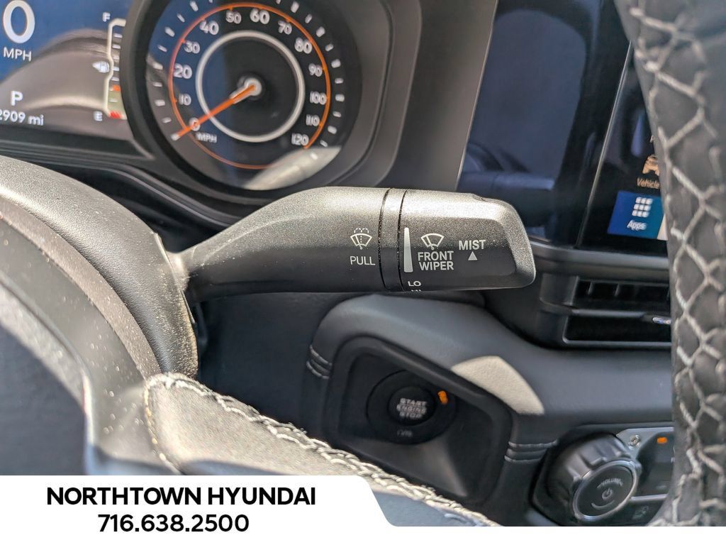 Used 2026 Jeep Gladiator Mojave AWD/4WD image 25