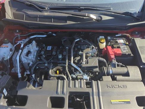 New 2026 Nissan Kicks SR FWD image 19