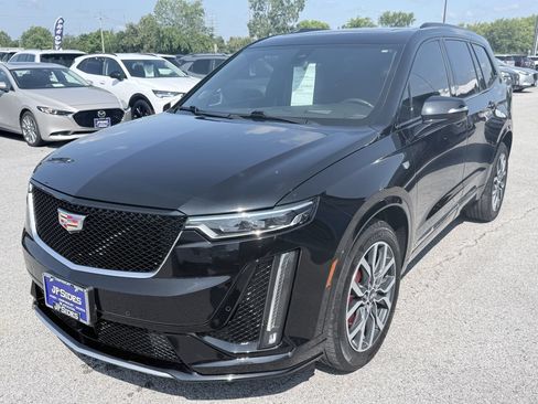 Used 2024 Cadillac XT6 Sport w/ Platinum Package AWD/4WD image 1