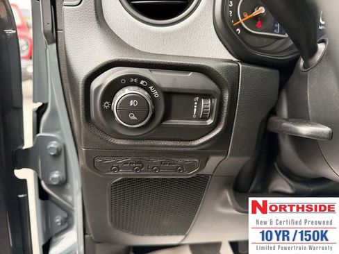 New 2026 Jeep Gladiator Sport AWD/4WD image 17