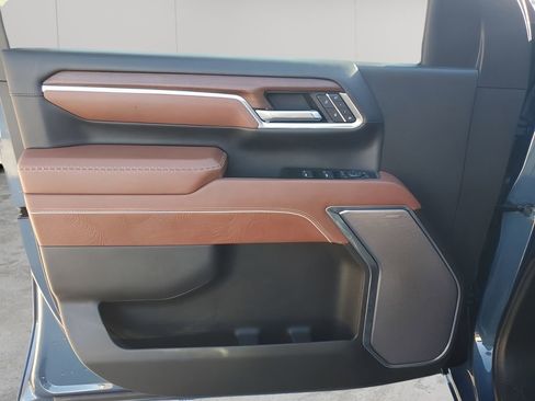 Used 2025 GMC Sierra 2500 Denali Ultimate w/ Max Trailering Package image 26