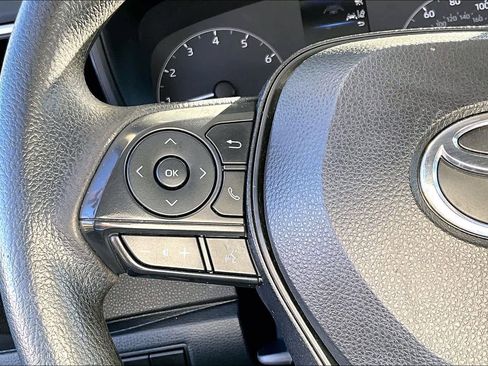 Used 2023 Toyota Corolla LE image 24