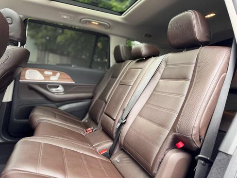 Used 2023 Mercedes-Benz GLS 580 4MATIC image 26